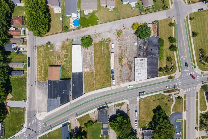 More Photos Of 503 E Third St, Lexington Freestanding For Lease