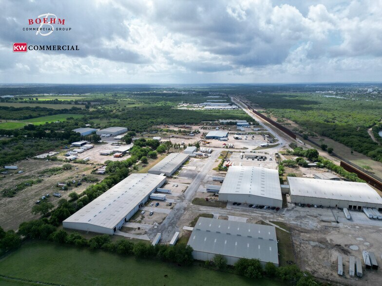 More Photos Of 100 Lupita Cir, Del Rio Distribution For Sale