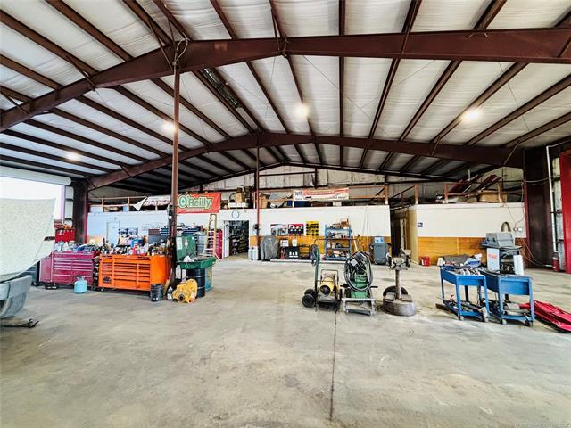 More Photos Of 2700 S 32nd St, Muskogee Industrial For Sale