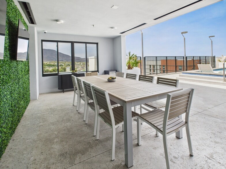 More Photos Of 215-219 S Water St, Henderson Apartments For Sale