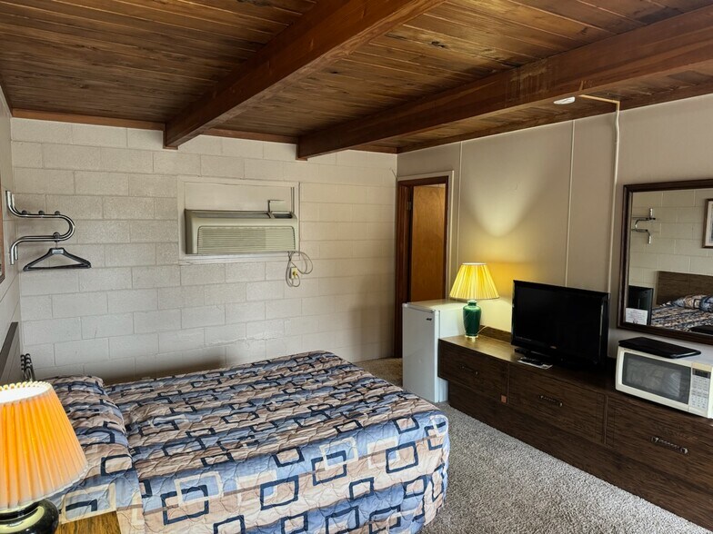 More Photos Of , McCook Unknown For Sale