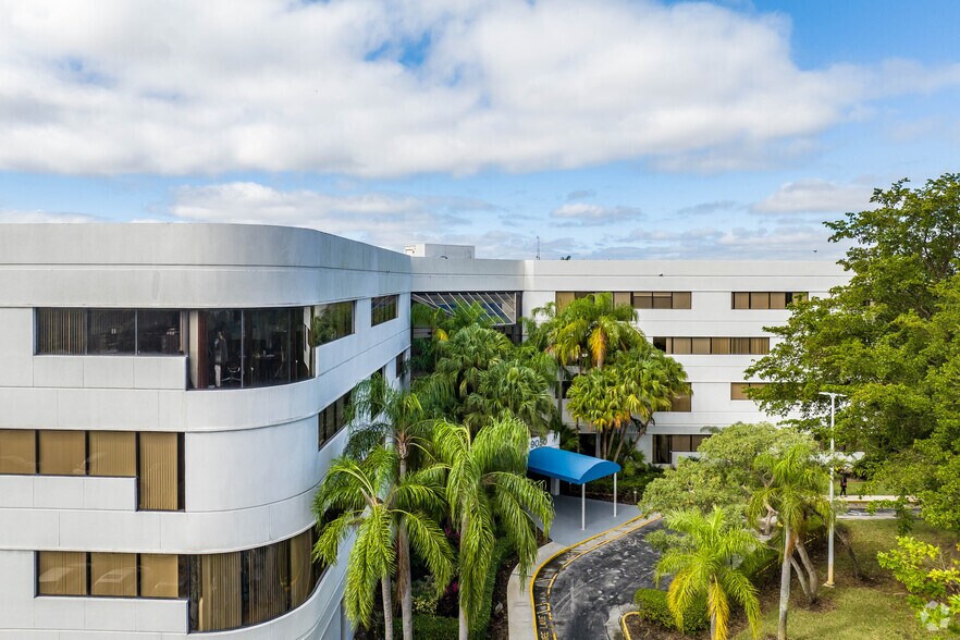 More Photos Of 9050 Pines Blvd, Pembroke Pines Coworking Space