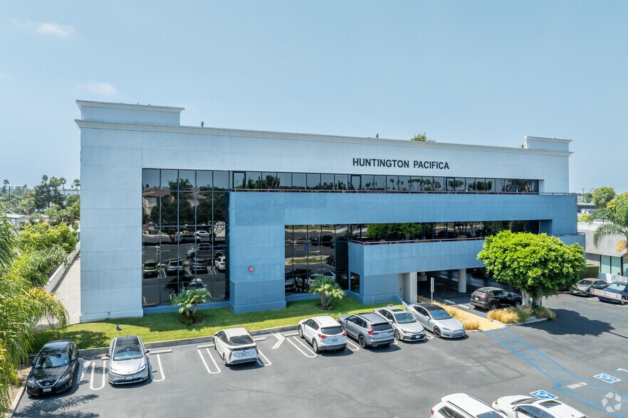 Primary Photo Of 18377 Beach Blvd, Huntington Beach Medical For Lease