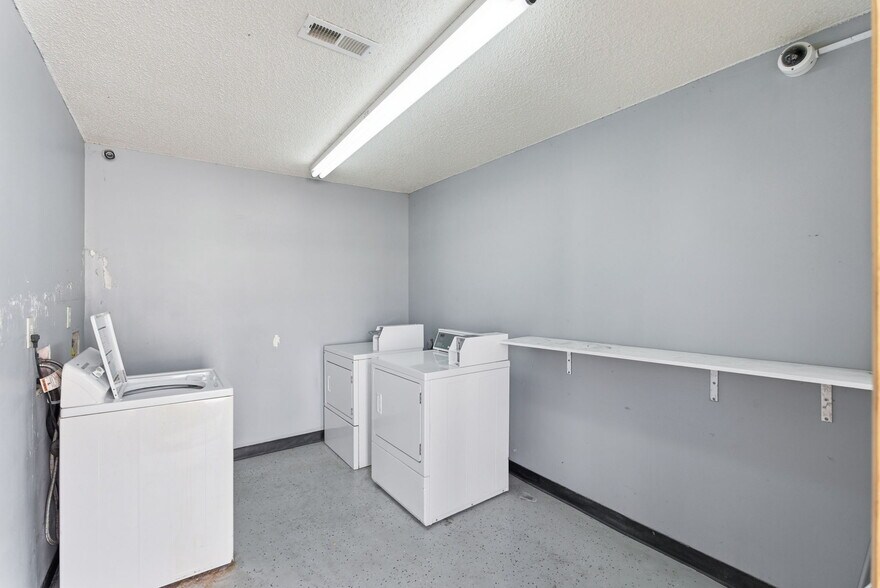 More Photos Of 538 N Florence St, Wichita Apartments For Sale