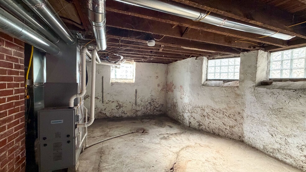 More Photos Of 2478 Paris St, Cincinnati Multifamily For Sale