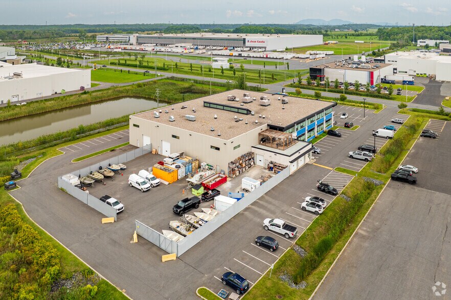 More Photos Of 100 Rue Jean-Coutu, Varennes Industrial For Sale