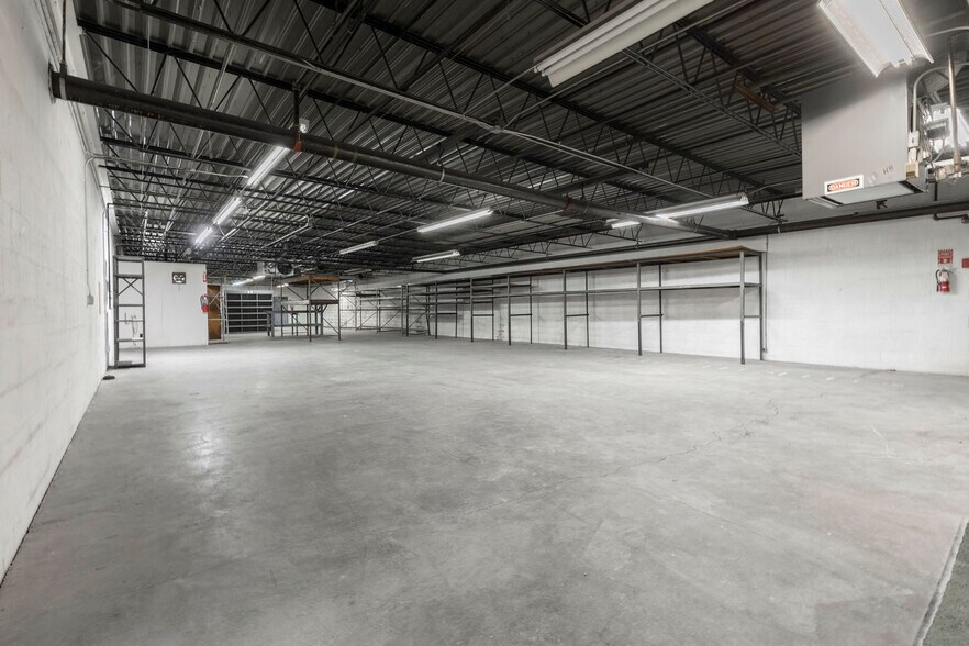 More Photos Of 1311 Bernheim Ln, Louisville Industrial For Sale