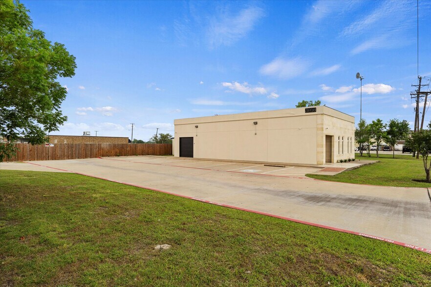 More Photos Of 3818 Big A Rd, Rowlett Freestanding For Sale