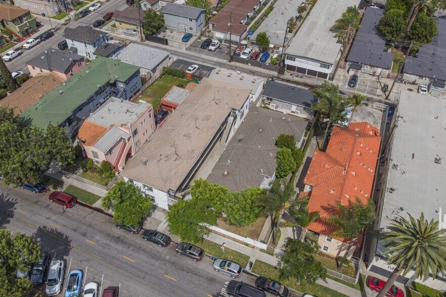 More Photos Of 1958 Pine Ave, Long Beach Apartments For Sale