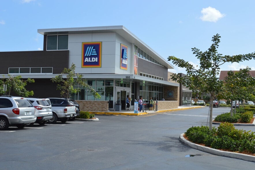 More Photos Of 960 N Federal Hwy, Pompano Beach Unknown For Lease