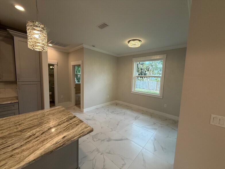 More Photos Of 14422 Chamberlain Blvd, Port Charlotte Multifamily For Sale