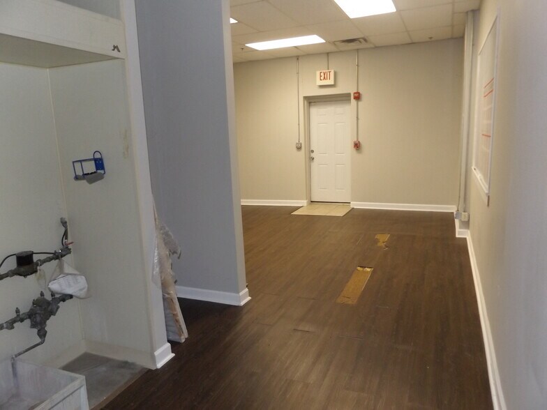 More Photos Of 279-297 N Northwest Hwy, Palatine Unknown For Lease