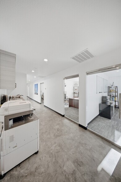 More Photos Of 526 N 400 W, North Salt Lake Office For Sale
