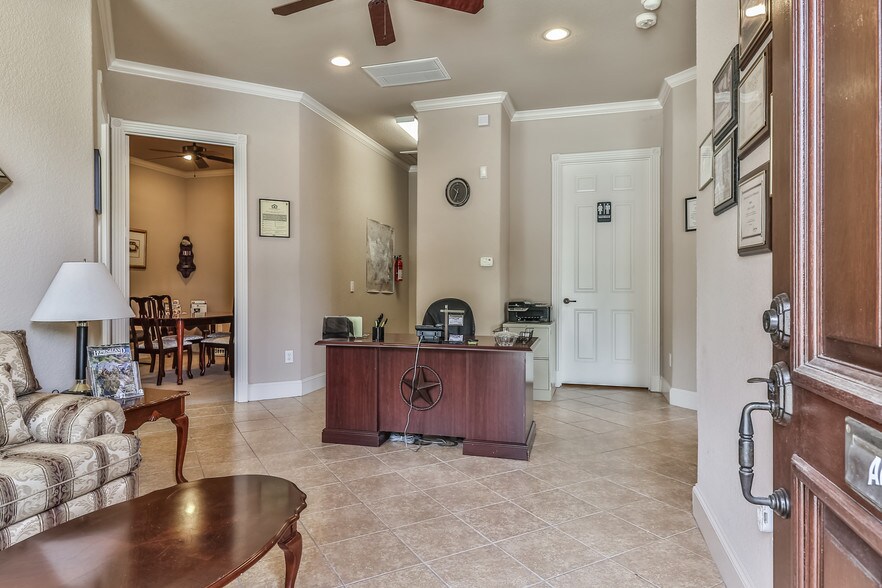 More Photos Of 5501 Louetta Rd, Spring Office For Sale