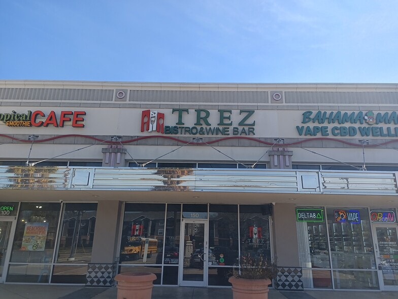 More Photos Of 920 Studemont St, Houston General Retail For Sale