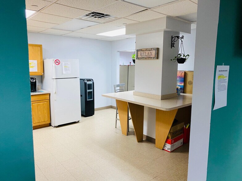 More Photos Of 38-17 Crescent St, Long Island City Warehouse For Lease