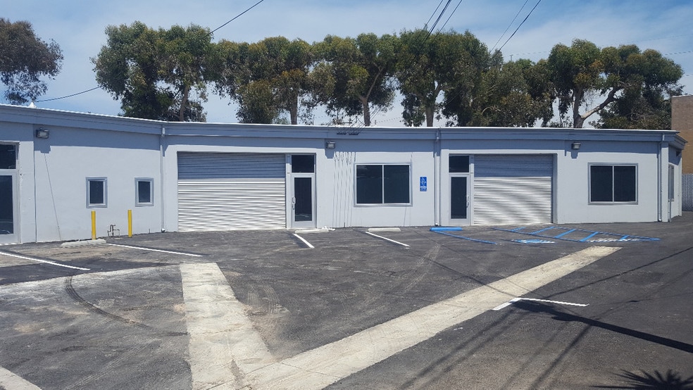 More Photos Of 15706 Condon Ave, Lawndale Warehouse For Lease
