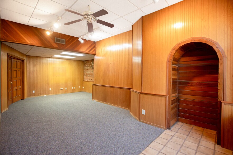 More Photos Of 310-312 1st St, Marysville Office Residential For Lease