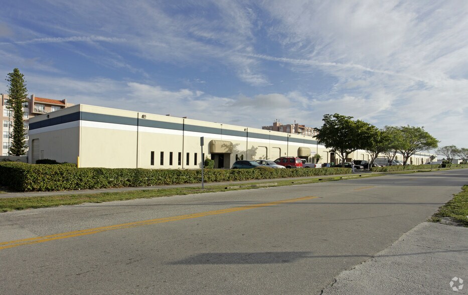 More Photos Of 1803-1897 NE 146th St, Miami Light Distribution For Lease