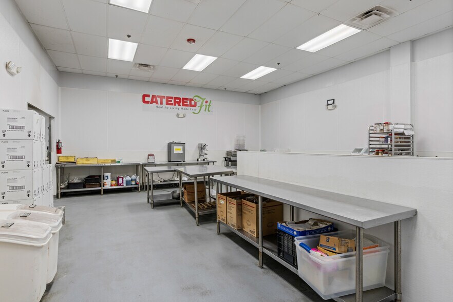 More Photos Of 5150 N State Road 7, North Lauderdale Refrigeration Cold Storage For Lease