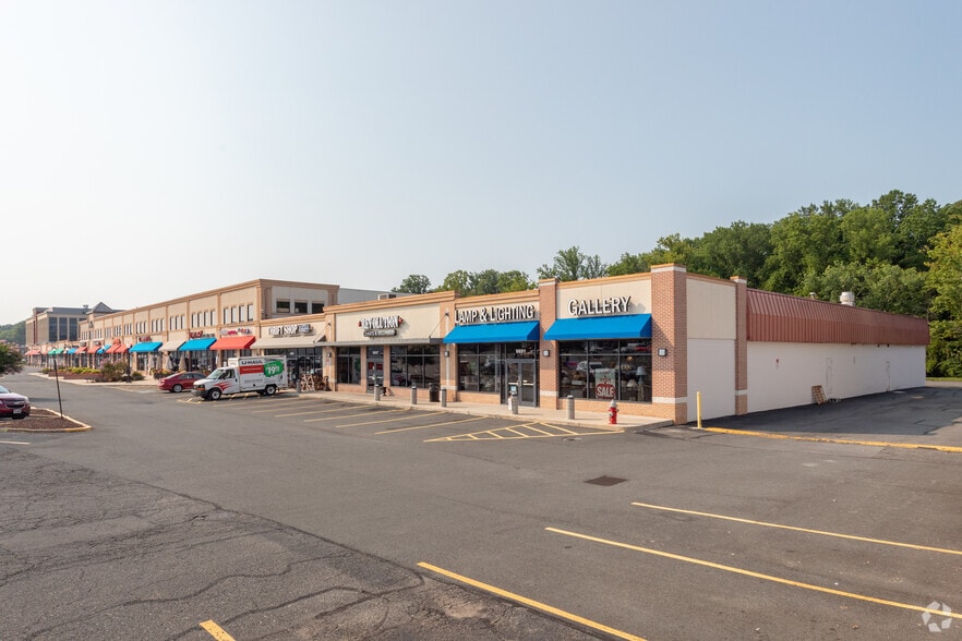 More Photos Of 3250 Old Lee Hwy, Fairfax Unknown For Lease