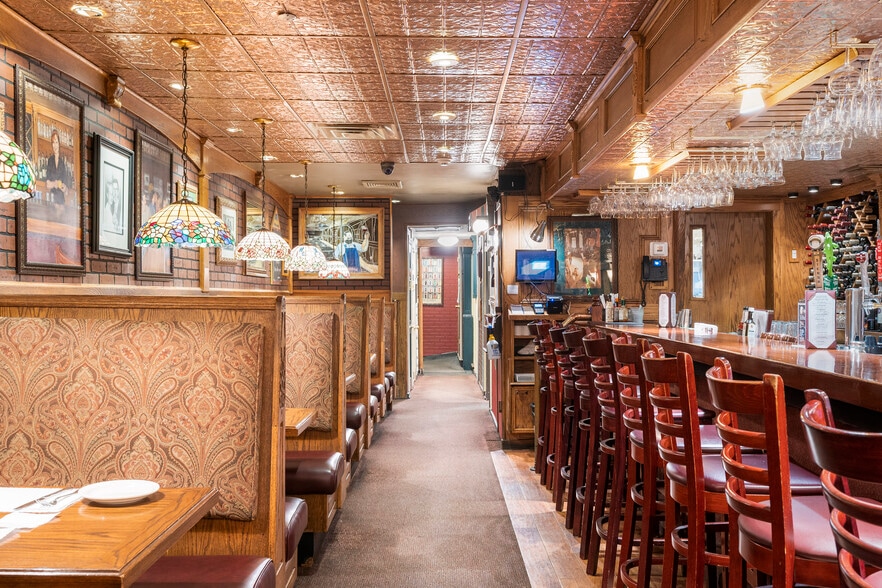More Photos Of 62-64 E Mcfarlan St, Dover Restaurant For Sale
