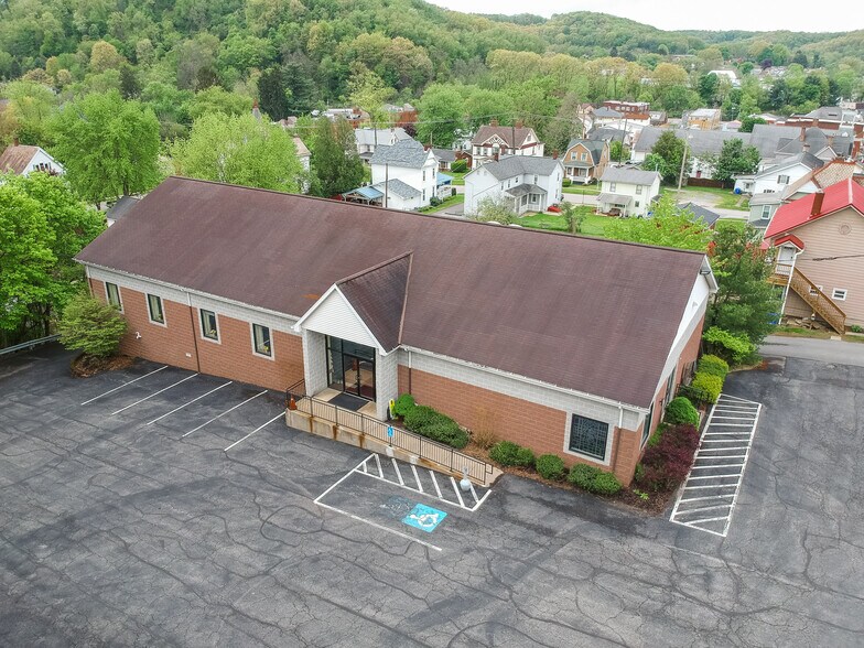 Primary Photo Of 426 E Main St, Evans City Religious Facility For Sale