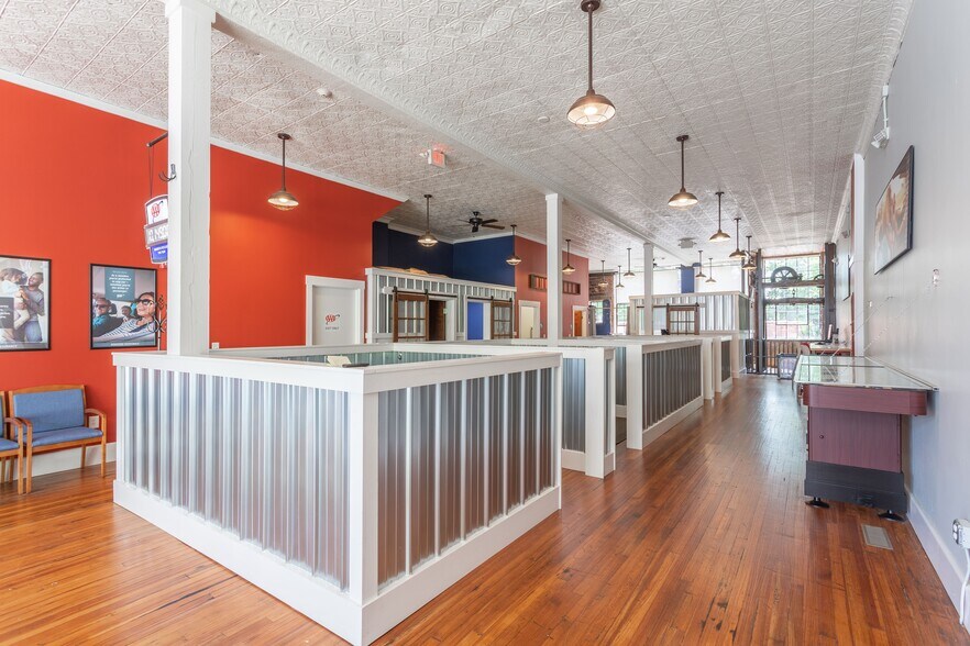 More Photos Of 705 N Main St, Winston-Salem Storefront Retail Office For Sale
