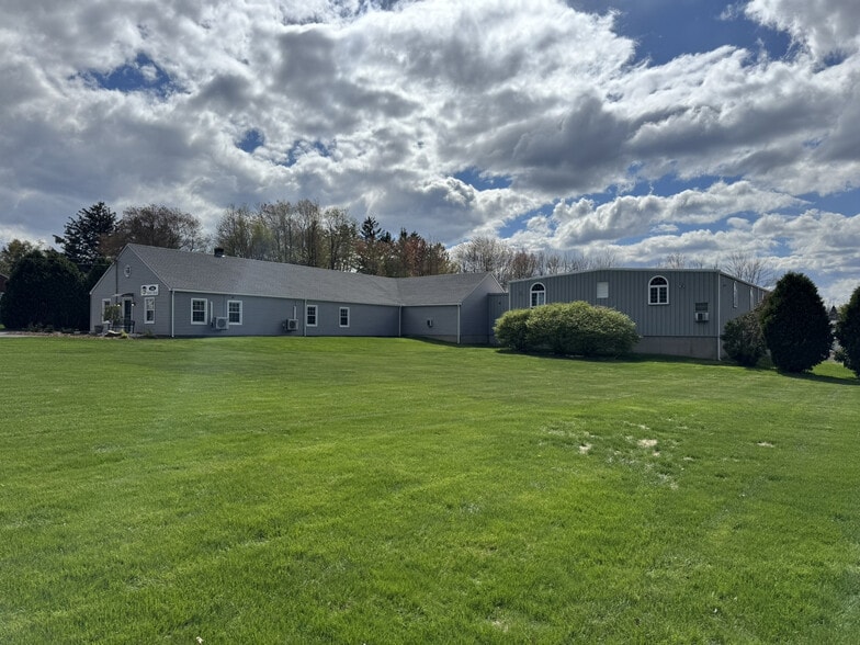 Primary Photo Of 14 Emily Rd, Broad Brook Industrial For Sale