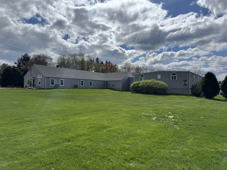 More Photos Of 14 Emily Rd, East Windsor Industrial For Sale