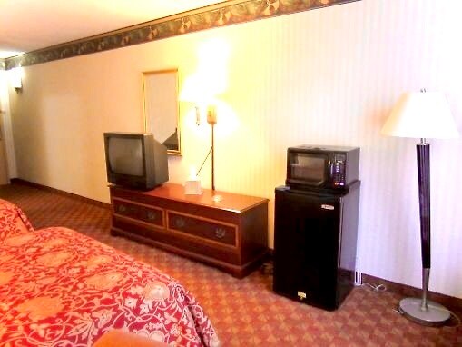 More Photos Of 2490 Mount Moriah Rd, Memphis Hotel For Sale