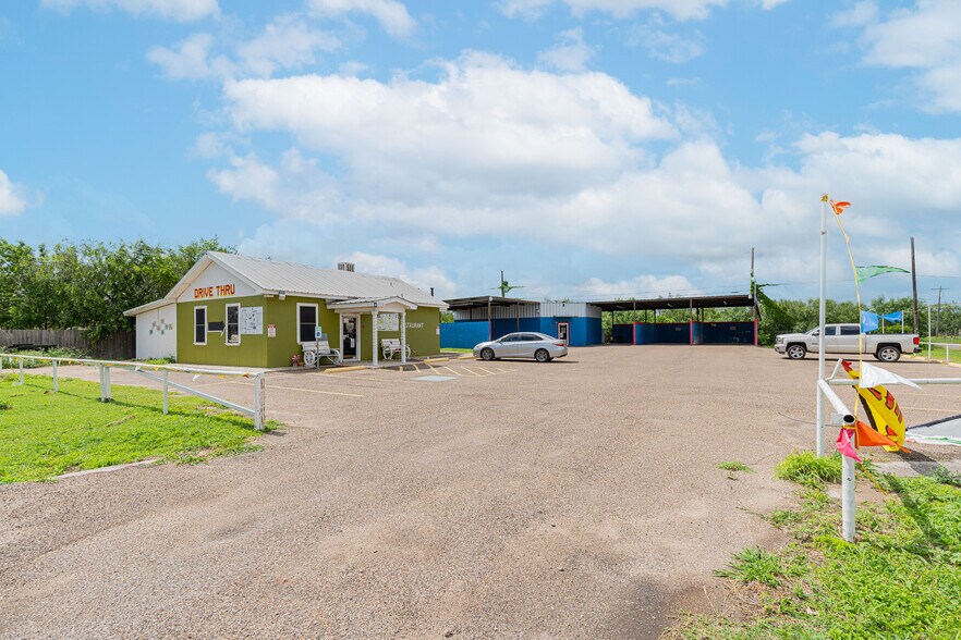 Primary Photo Of 1606 La Fuente Dr, Penitas Auto Dealership For Sale