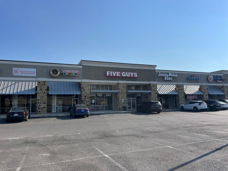 More Photos Of 8603 Highway 151, San Antonio Storefront For Lease
