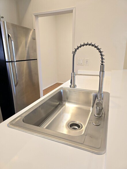More Photos Of 4208 Russell Ave, Los Angeles Apartments For Sale