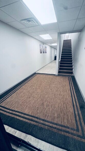 More Photos Of 6015 S Rainbow Blvd, Las Vegas Storefront Retail Office For Sale
