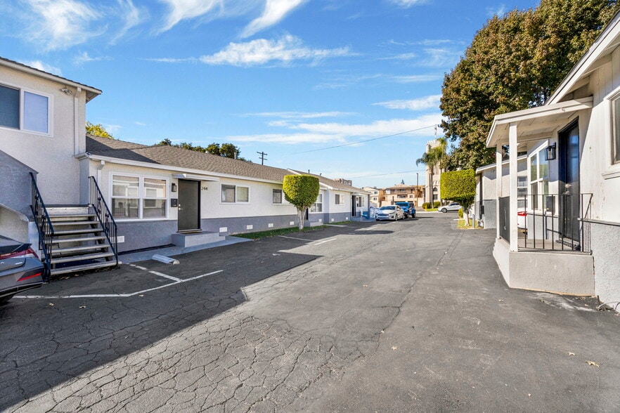 More Photos Of 240-260 E Providencia Ave, Burbank Apartments For Sale