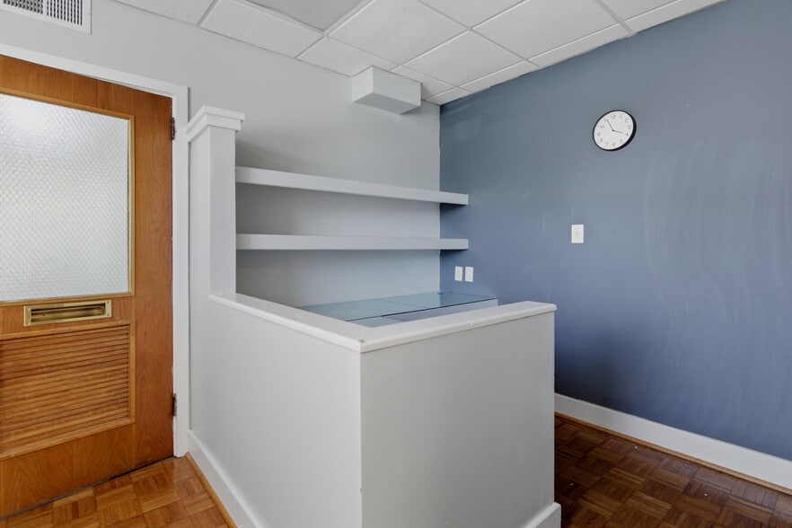 More Photos Of 2500 Raeford Rd, Fayetteville Medical For Sale