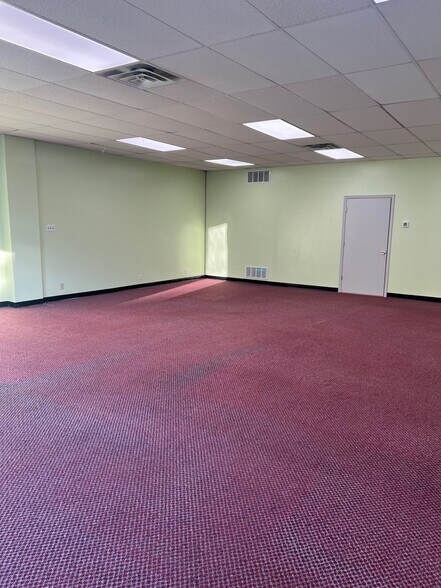 More Photos Of 218-224 S Loudoun St, Winchester Storefront For Sale