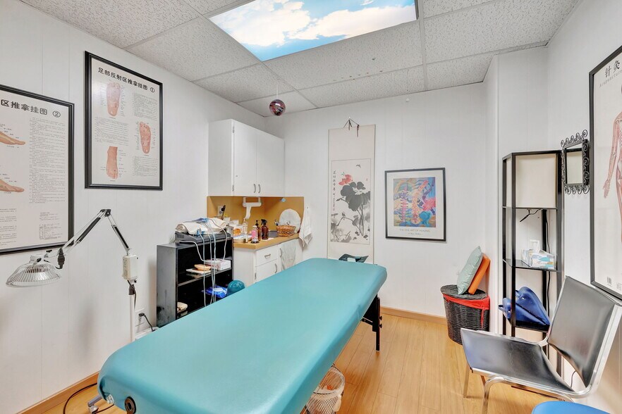 More Photos Of 2889 10th Ave N, Lake Worth Medical For Lease
