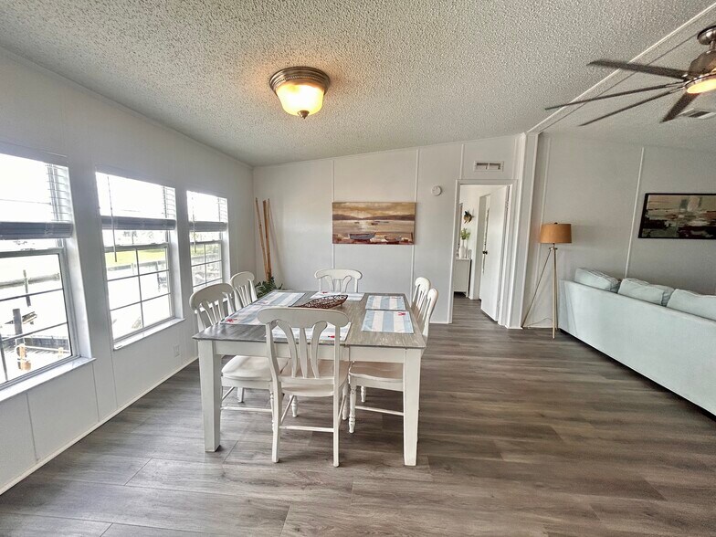 More Photos Of 6501 Boatyard Dr, Hudson Specialty For Sale