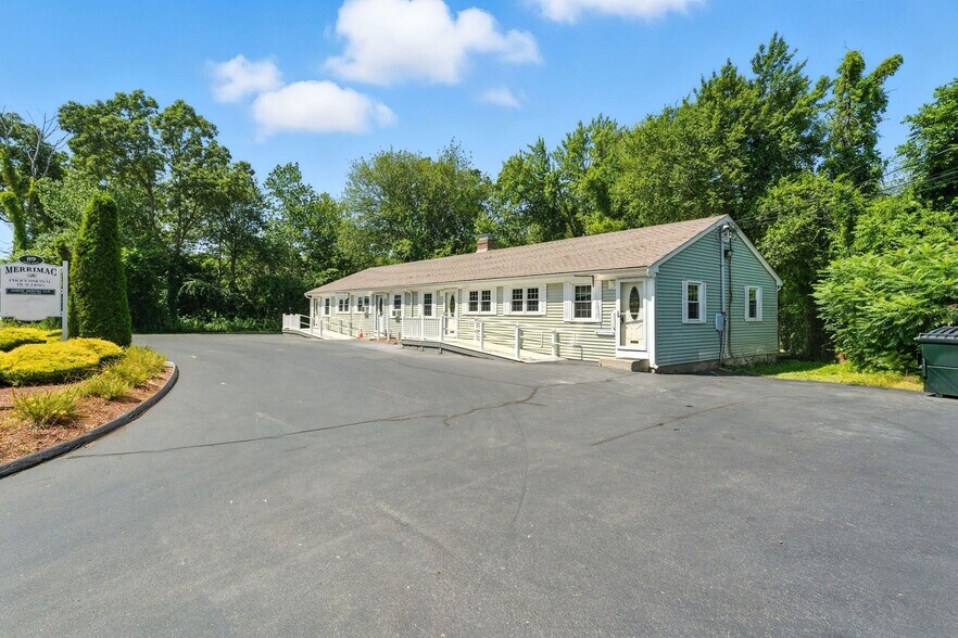 Primary Photo Of 89 W Main St, Merrimac Office For Lease