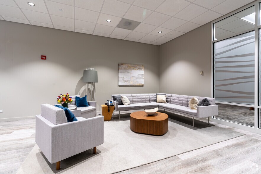 More Photos Of 1950 Innovation Way, Libertyville Office For Lease