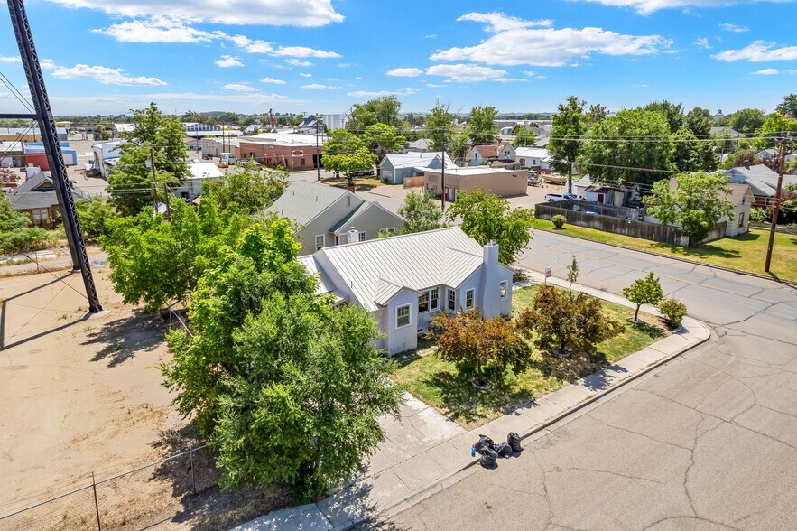 Primary Photo Of 191 SW 5th Ave, Ontario Specialty For Sale