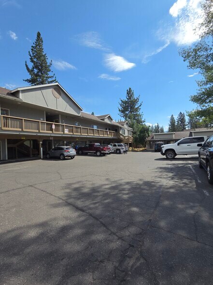 More Photos Of 2494 Lake Tahoe Blvd, South Lake Tahoe General Retail For Sale