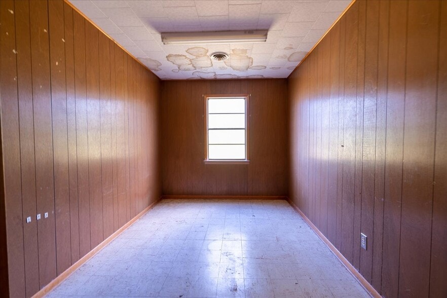 More Photos Of 2307 Irving St, West Orange Office For Sale