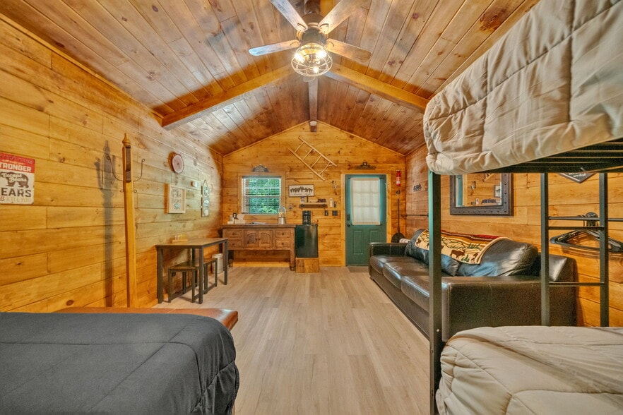 More Photos Of 5340 US-321, Butler Specialty For Sale