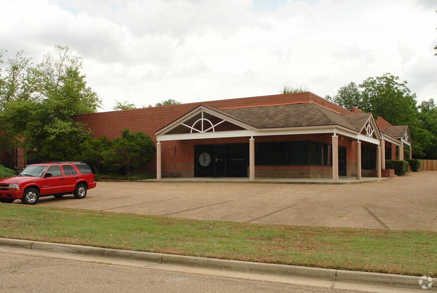 Primary Photo Of 100 Briarwood West Dr, Jackson Office For Lease