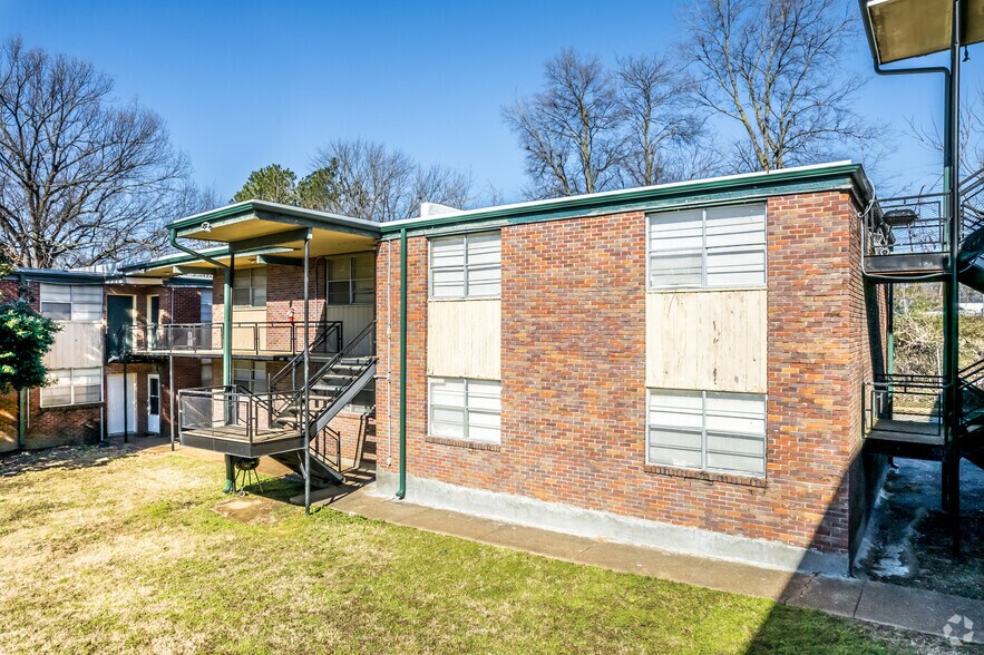More Photos Of 2227 Airways Blvd, Memphis Apartments For Sale