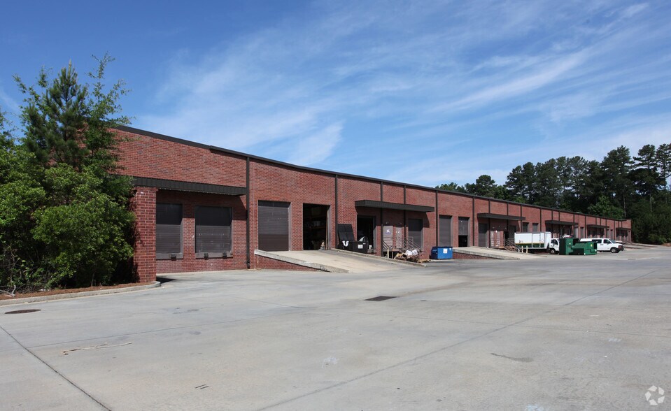 More Photos Of 1625 Lakes Pky, Lawrenceville Unknown For Lease