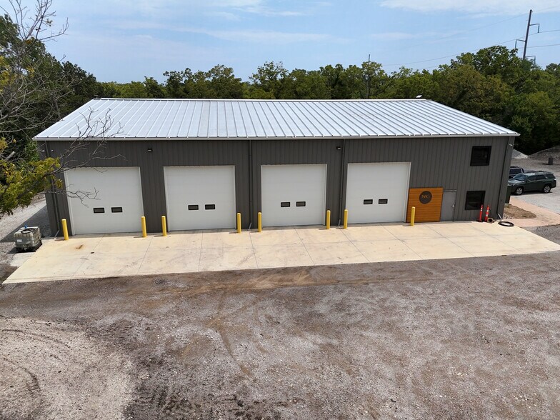 More Photos Of 955 SE AA Hwy, Blue Springs Industrial For Lease
